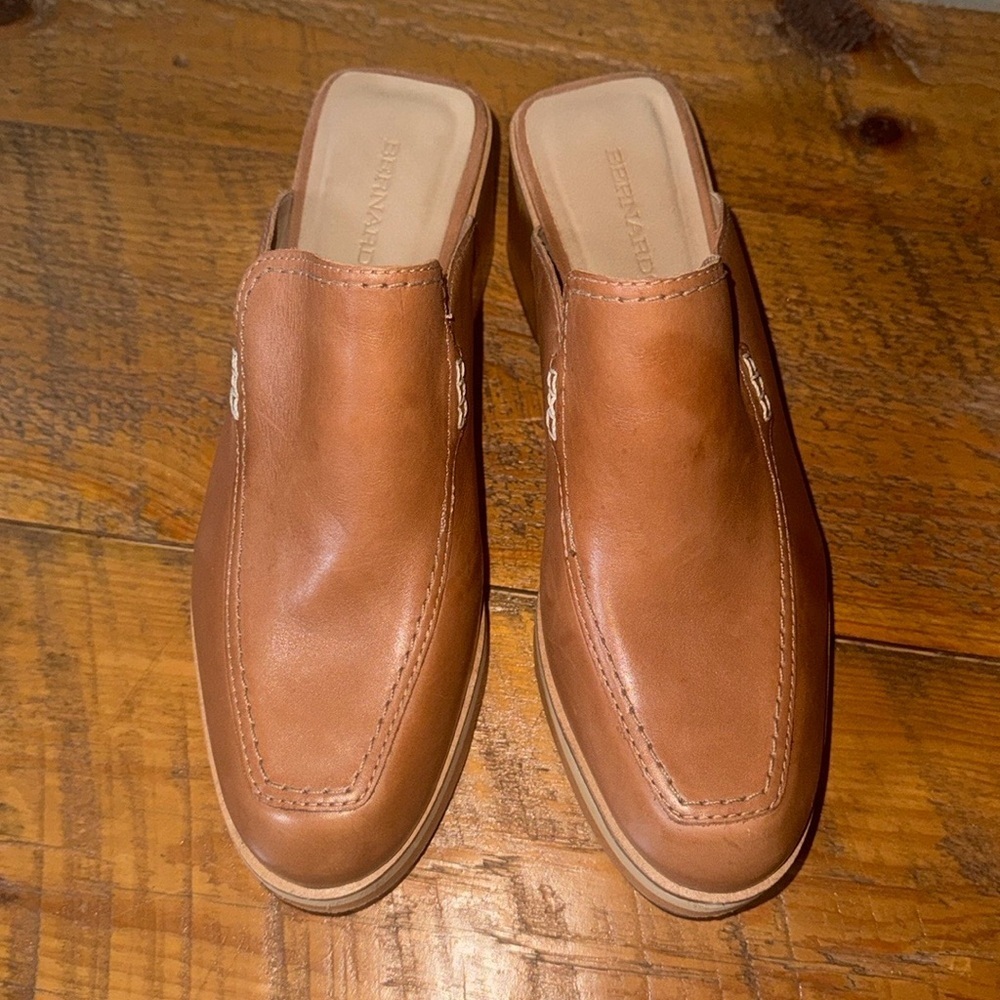 Bernardo Sophia Moc Clog with wood block heel Size 10 Honey brown leather - Picture 3 of 14